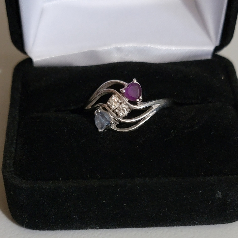 Blue topaz and Amethyst 14k white gold ring size 8.5
